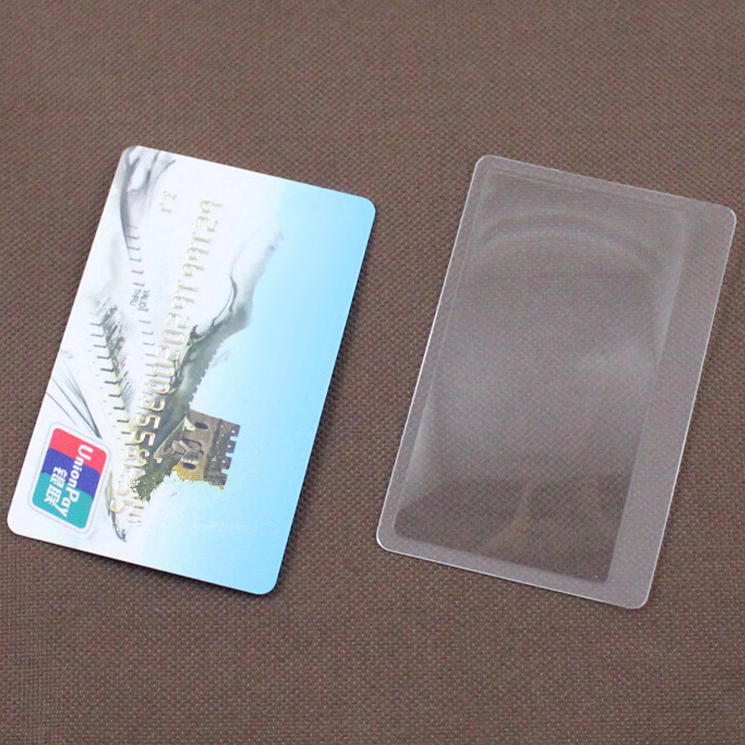 Credit Card Size Wallet Magnifying Glass with Holder - 3X Fresnel Magnifier - Image 3