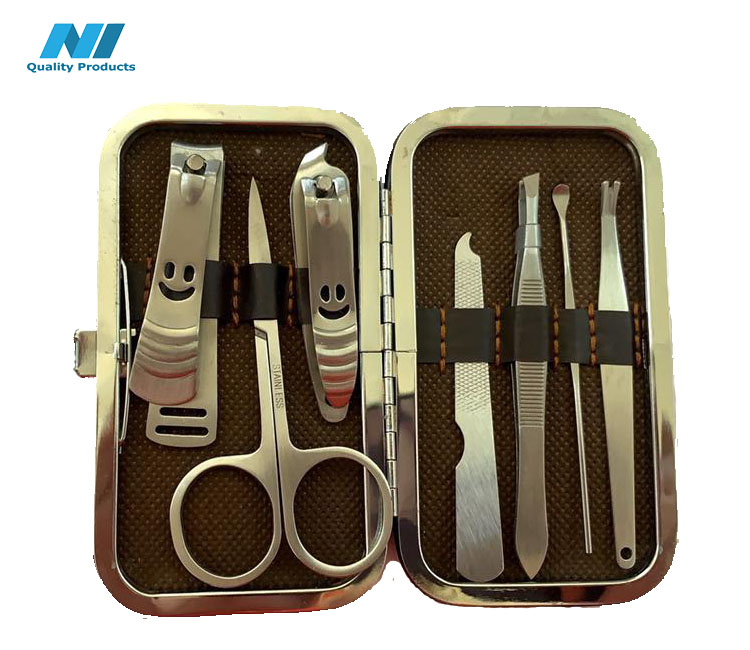 N1- Manicure Tools Set 7 in 1, Nail Care Tools with Luxurious Travel Case, Professional Stainless Steel Nail Clippers Set, Tweezers, Nail file, Eyebrow Scissors - Image 6