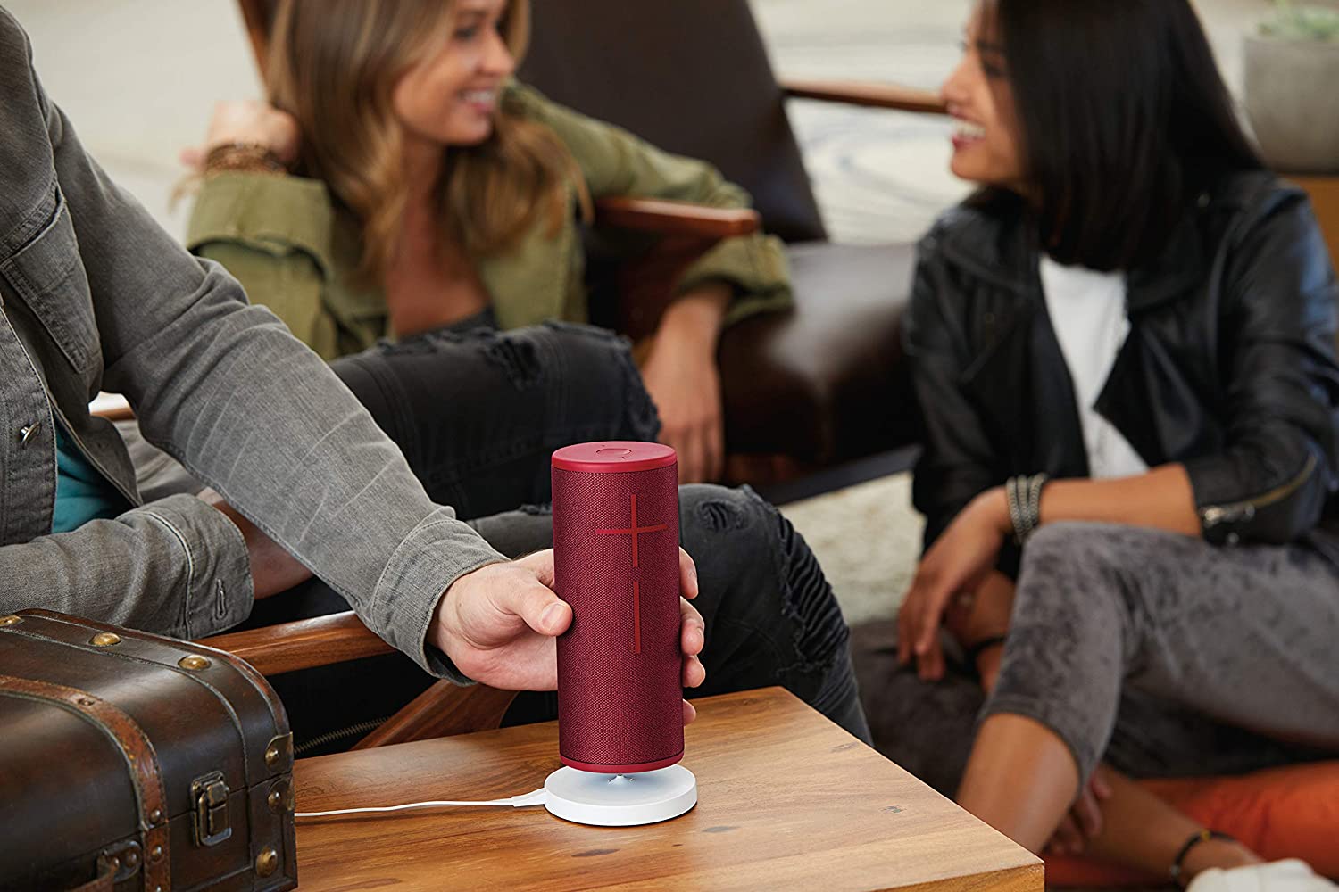 Ultimate Ears Power Up Wireless Charging Dock for Ultimate Ears BOOM 3, MEGABOOM 3, BLAST & MEGABLAST - Image 4